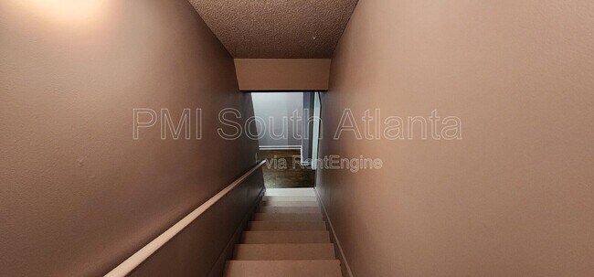 Building Photo - 185 Autumn Moon Trail