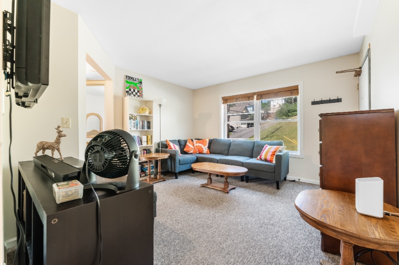 Building Photo - 527 Grant Ave