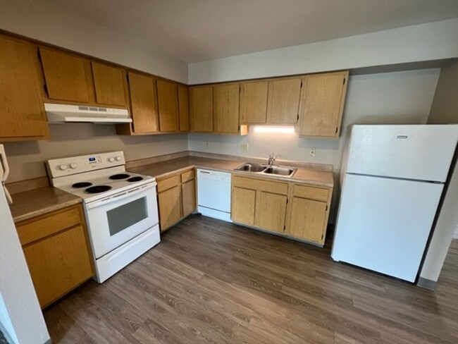 Building Photo - 2569 Irving Ct
