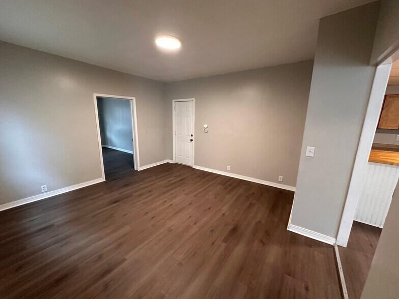 Building Photo - 2164 Jackson St