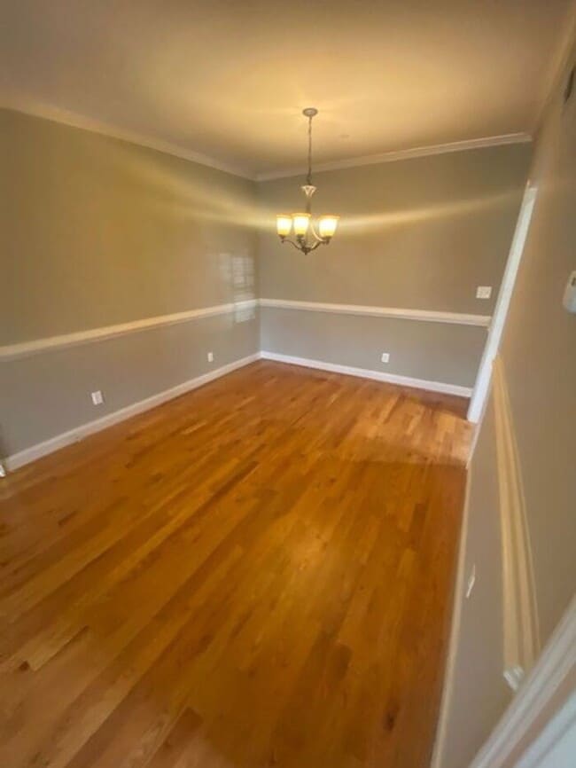 Building Photo - Luxury that you can call home! Amazing Loc...