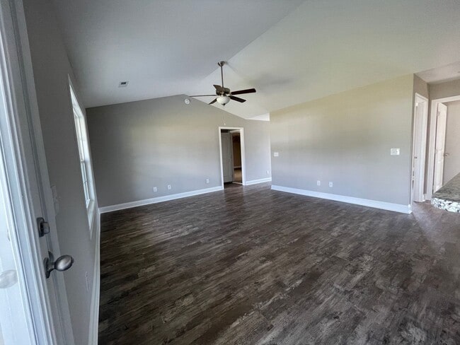 Building Photo - Brand New 3bd / 2ba w/ high end finishes, right in the heart of Conway!!