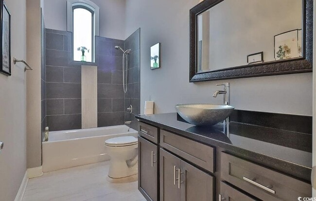 Building Photo - 1065 Wigeon Dr