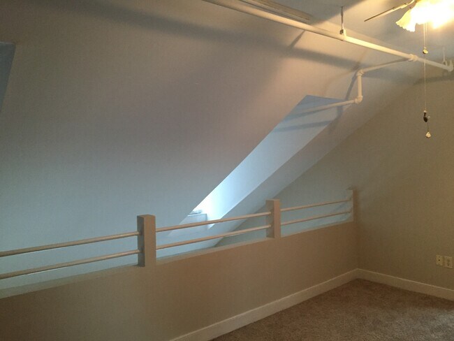 Building Photo - 1731 E Main St