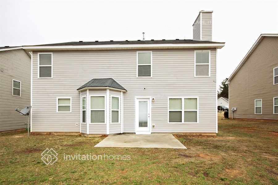 Building Photo - 5904 Bluegrass View