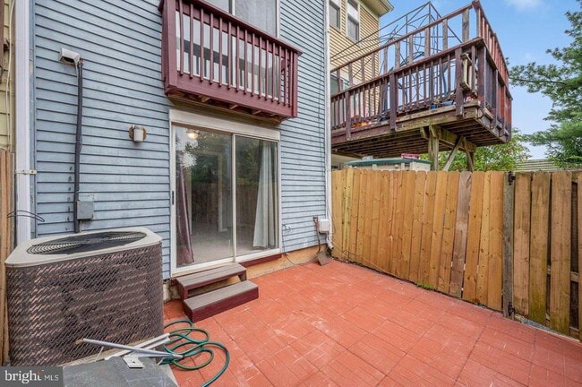 Building Photo - 13725 Avonshire Dr