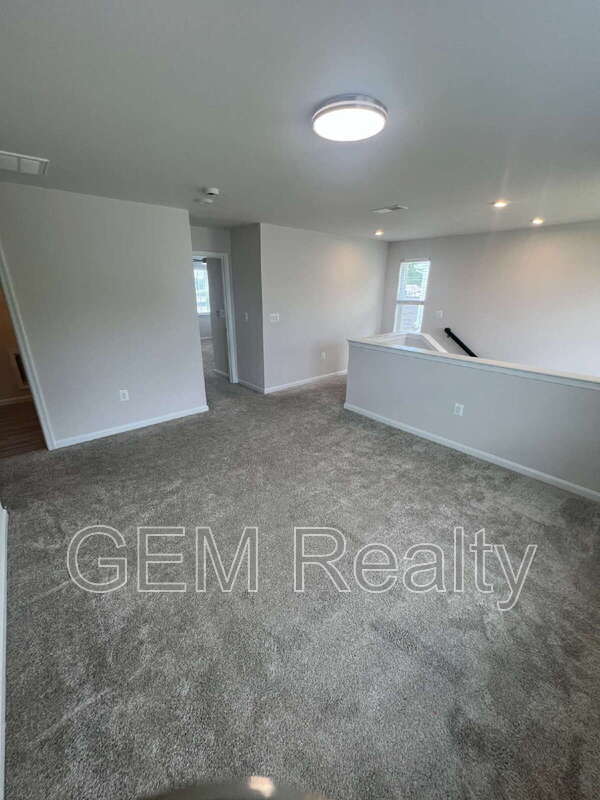 Building Photo - 6259 Bobcat Ln