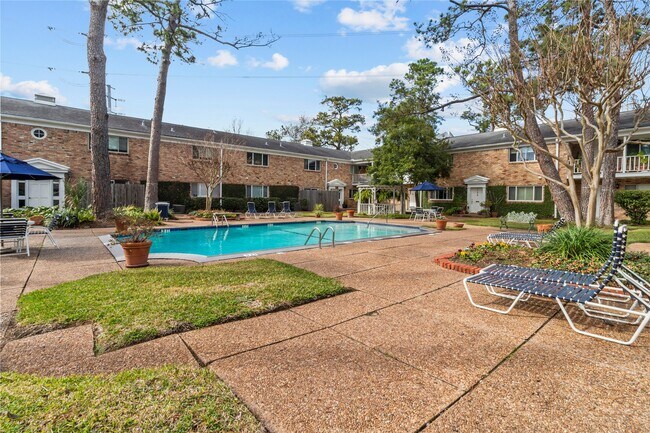 Building Photo - 4040 San Felipe St