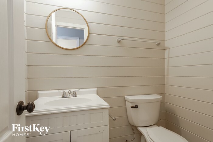 Building Photo - 1541 Timber Dr