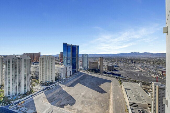 Building Photo - Turnberry Towers 4305W-Strip/City Views from this Stunning 3Bd/2.5Ba Residence
