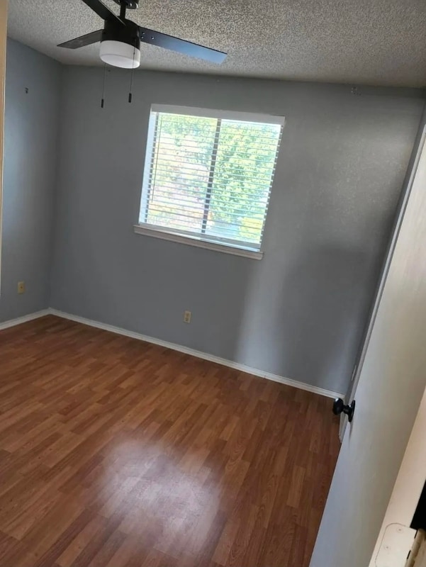 Building Photo - 2708 London Ct