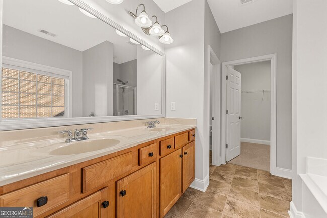 Building Photo - 3329 Rosecliff Trace NE