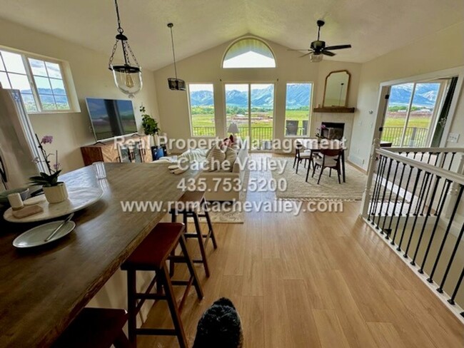 Primary Photo - Gorgeous 4 bedroom home with views in Hyrum!