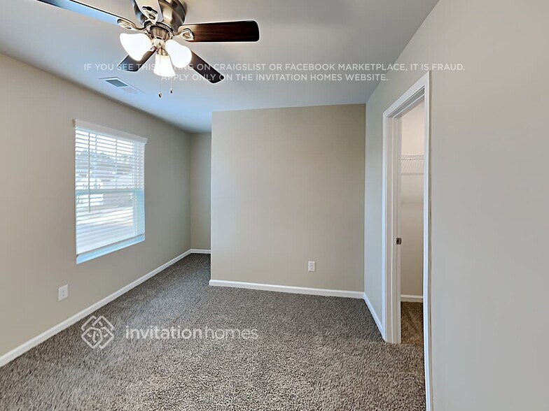 Building Photo - 115 Silver Oak Cir