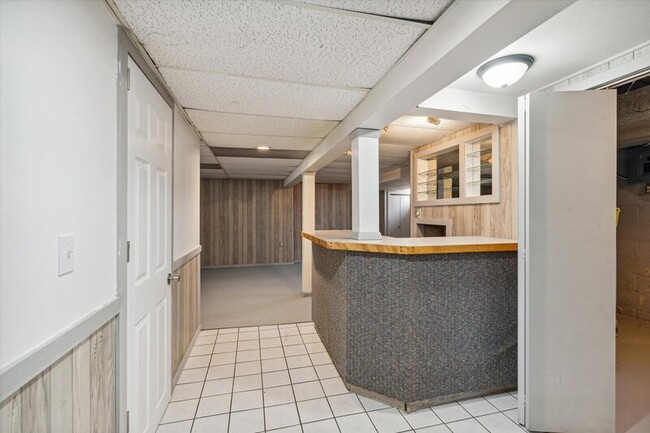 Building Photo - 4431 Caroline Ave