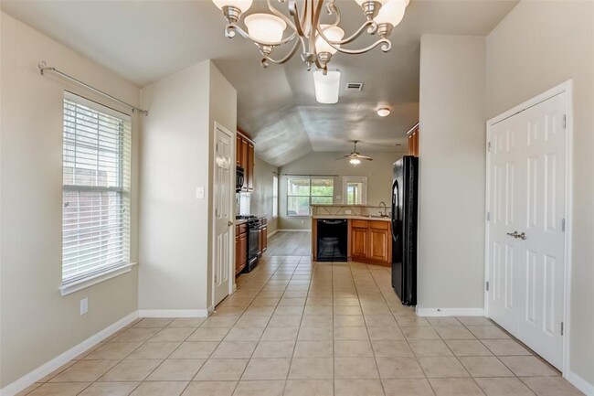 Building Photo - 834 Dark Horse Ln