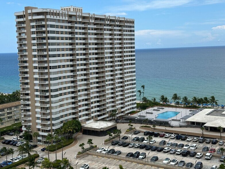 Primary Photo - 1985 S Ocean Dr