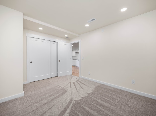 Building Photo - Columbia