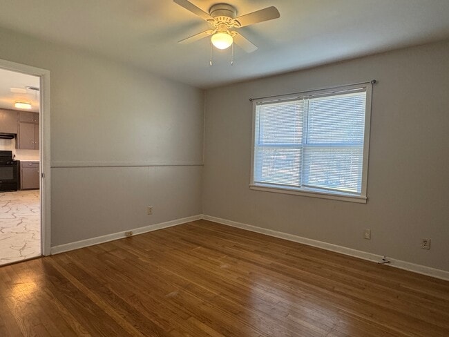 Building Photo - 110 W Virginia Ave