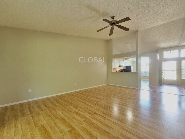 Building Photo - 3BR Orlando Home with Community Pool in De...