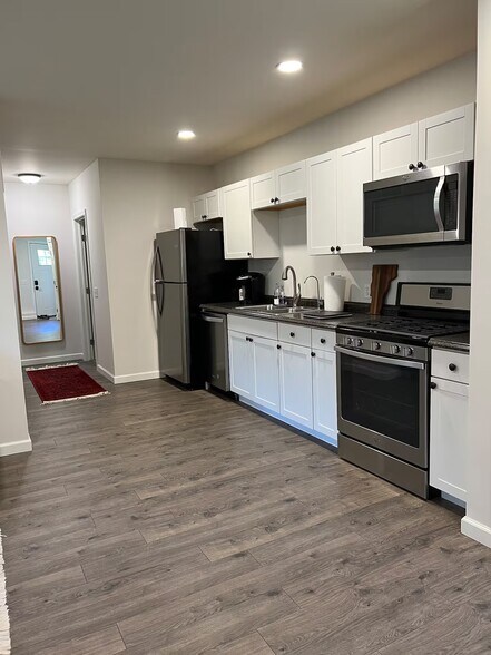 Building Photo - 201 Prospect Pky