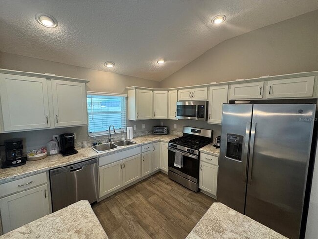 Building Photo - 1206 Bissell Trail