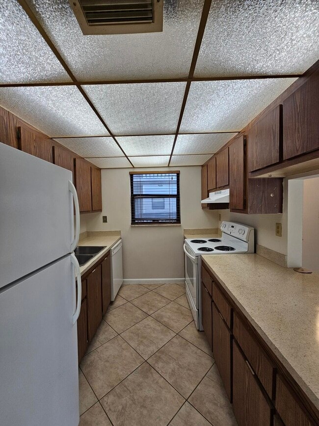 Building Photo - 1820 N Congress Ave