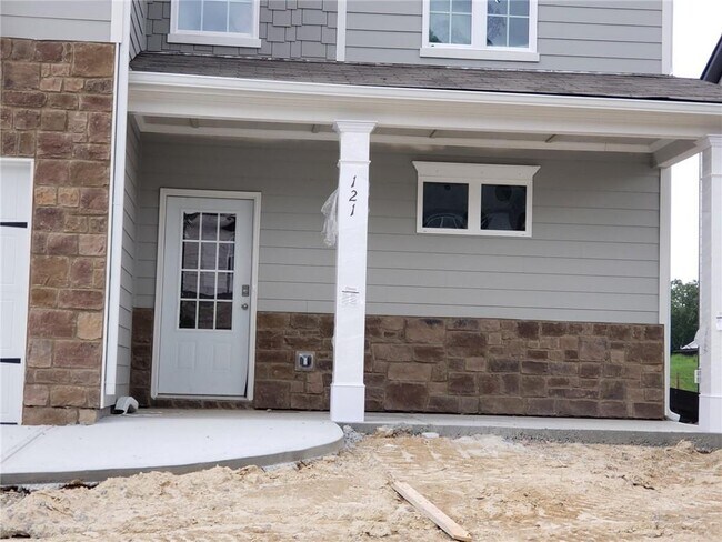 Building Photo - 121 Valimar Dr