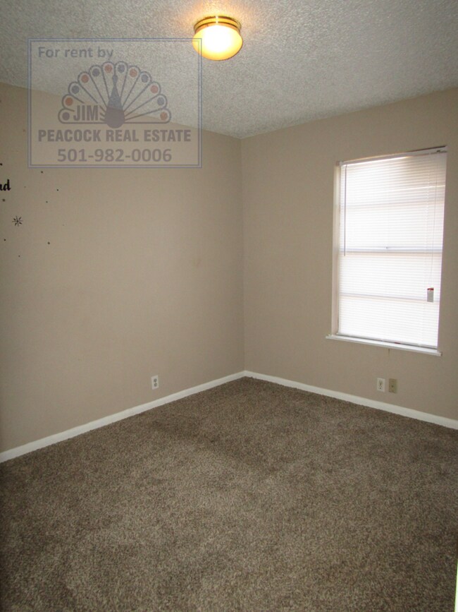 Building Photo - 104 Pulaski Dr