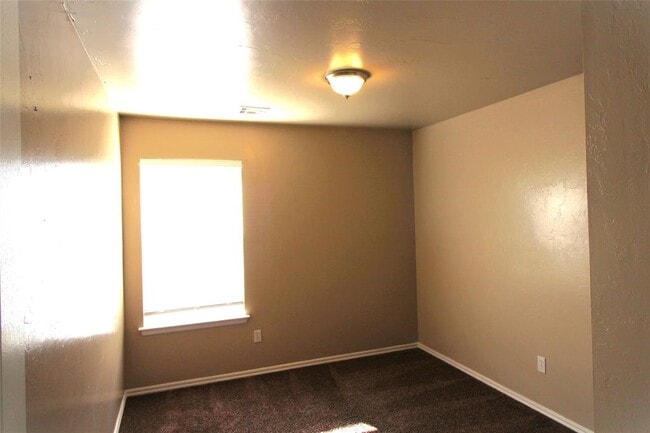 Building Photo - 4508 SE 77th St