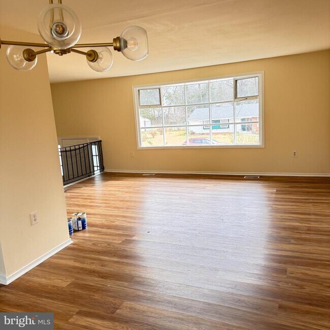 Building Photo - 820 Barkley Dr