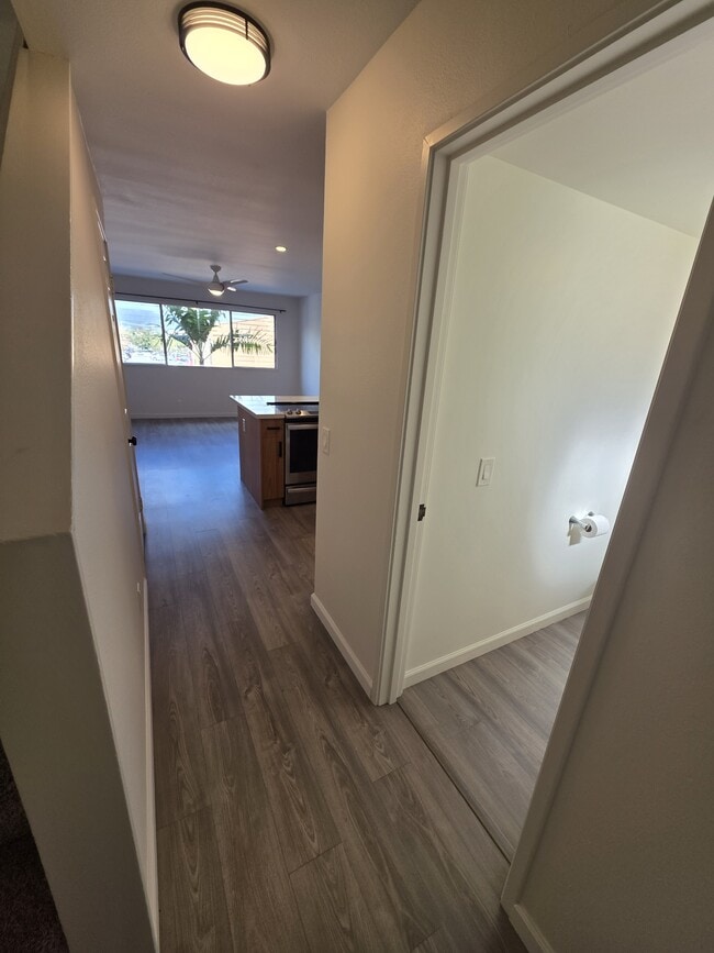 Building Photo - 350 Aoloa St