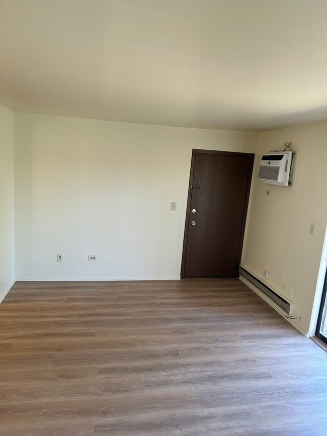 Building Photo - 1520 Crimson Ln