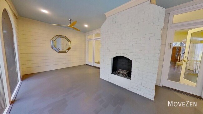 Building Photo - 5630 Colony Crossing Dr