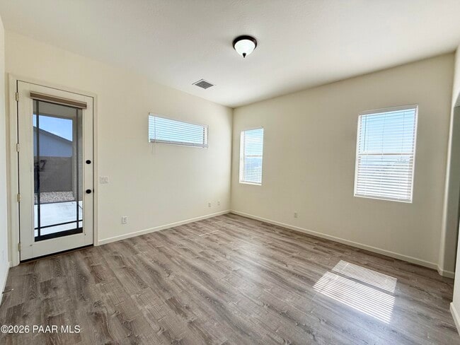 Building Photo - 4649 N Kirkwood Ave