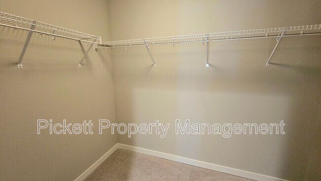 Building Photo - 1032 Magnuson Way