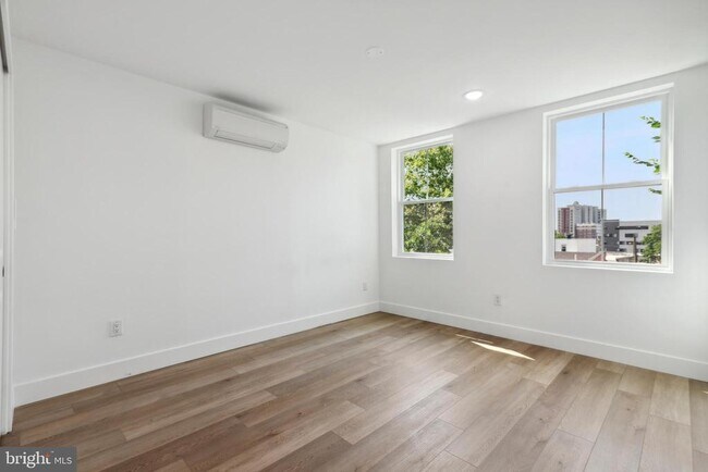 Building Photo - 4214 Powelton Ave