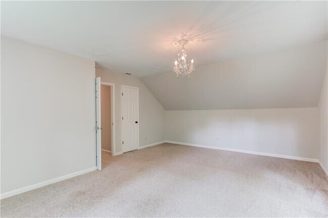 Building Photo - 153 Lantern Ridge Ct