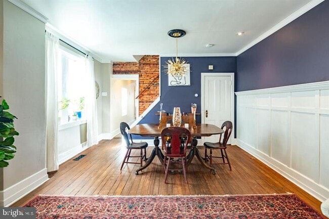 Building Photo - 229 Benezet St