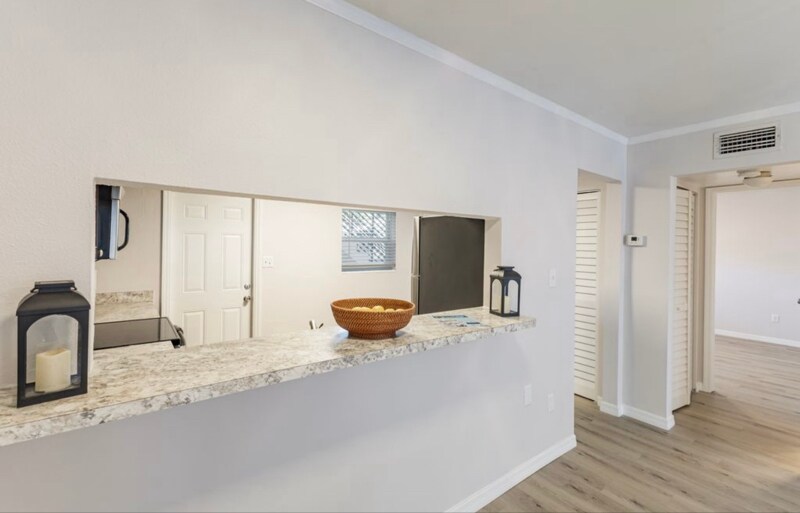Building Photo - 121 Danube Ave