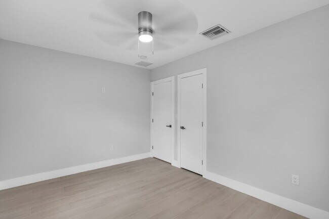 Building Photo - 351 NE 82nd St