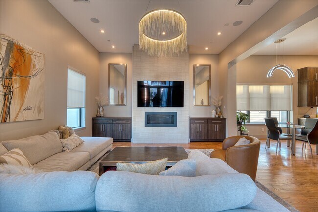 Building Photo - 5521 Kiam St