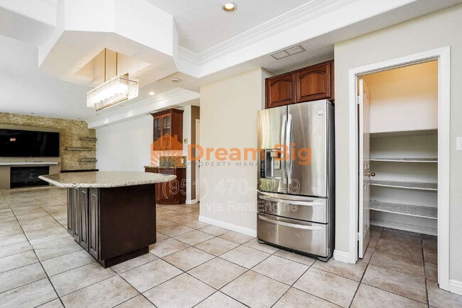 Building Photo - 30 Amberhill