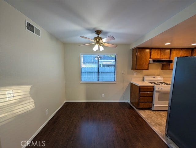 Building Photo - 1715 Encino Ave