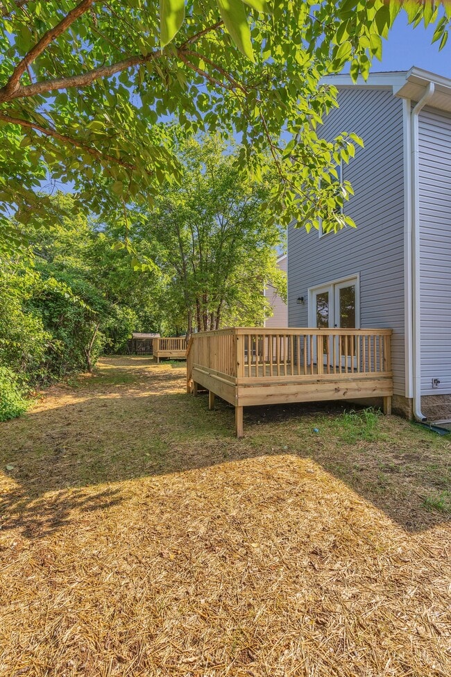 Building Photo - 164 S Ford St