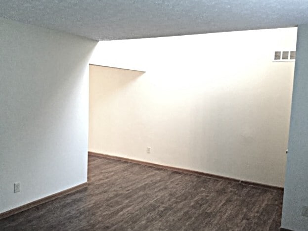 Building Photo - 195 Leasure Dr