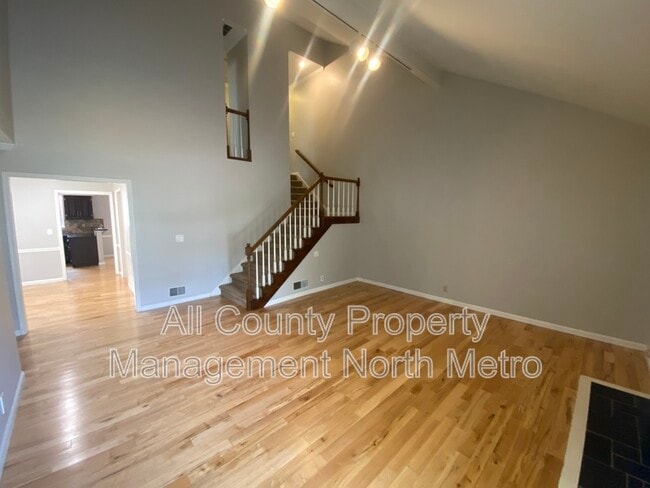 Building Photo - 1406 Defoors Dr NW