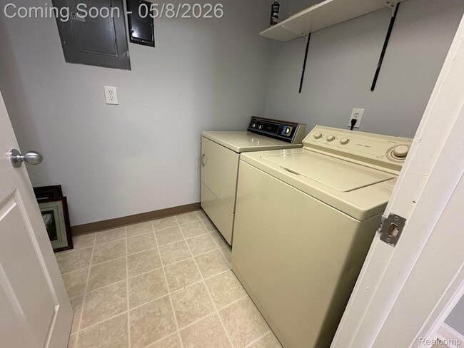 Building Photo - 2605 Greenstone Blvd