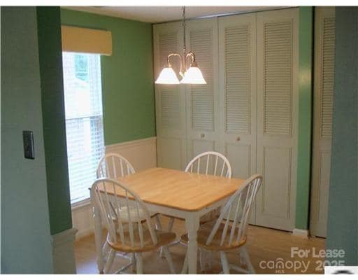 Building Photo - 11411 Misty Valley Ct