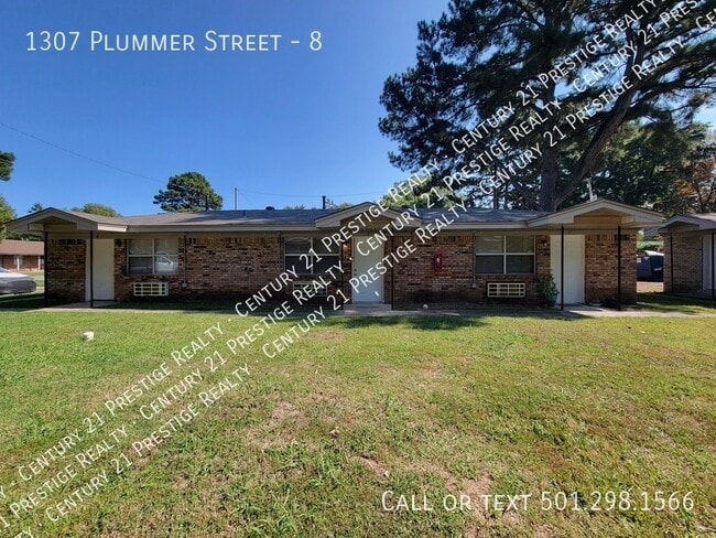 Building Photo - 1307 Plummer St
